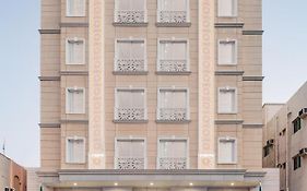 Landmark Hotel & Suites